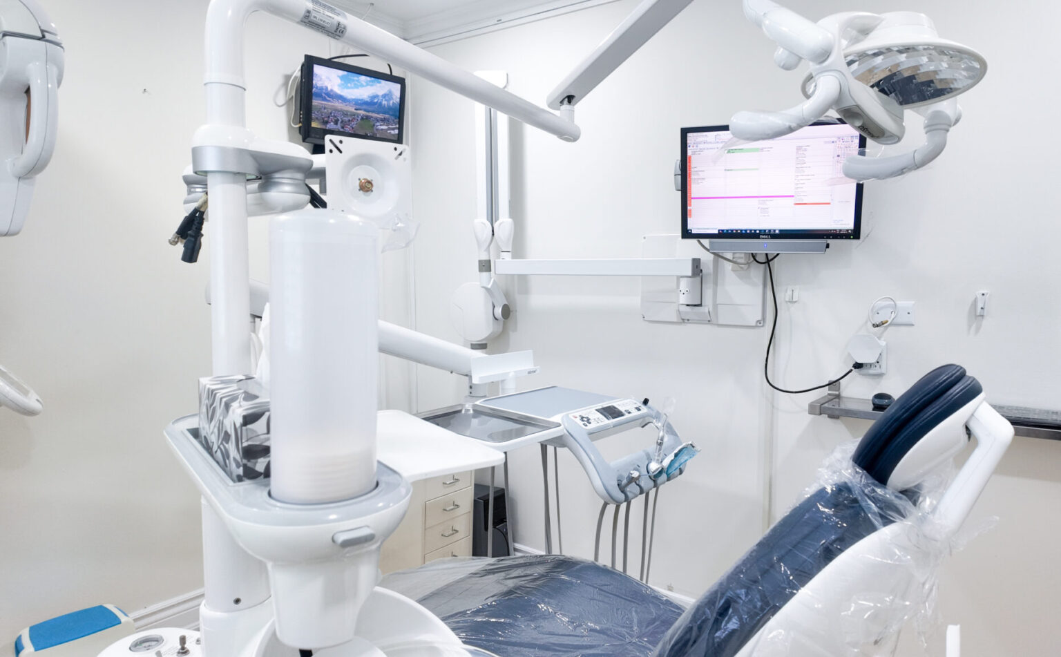 All Smiles Family Dental dental clinic in Toronto - Photo 2